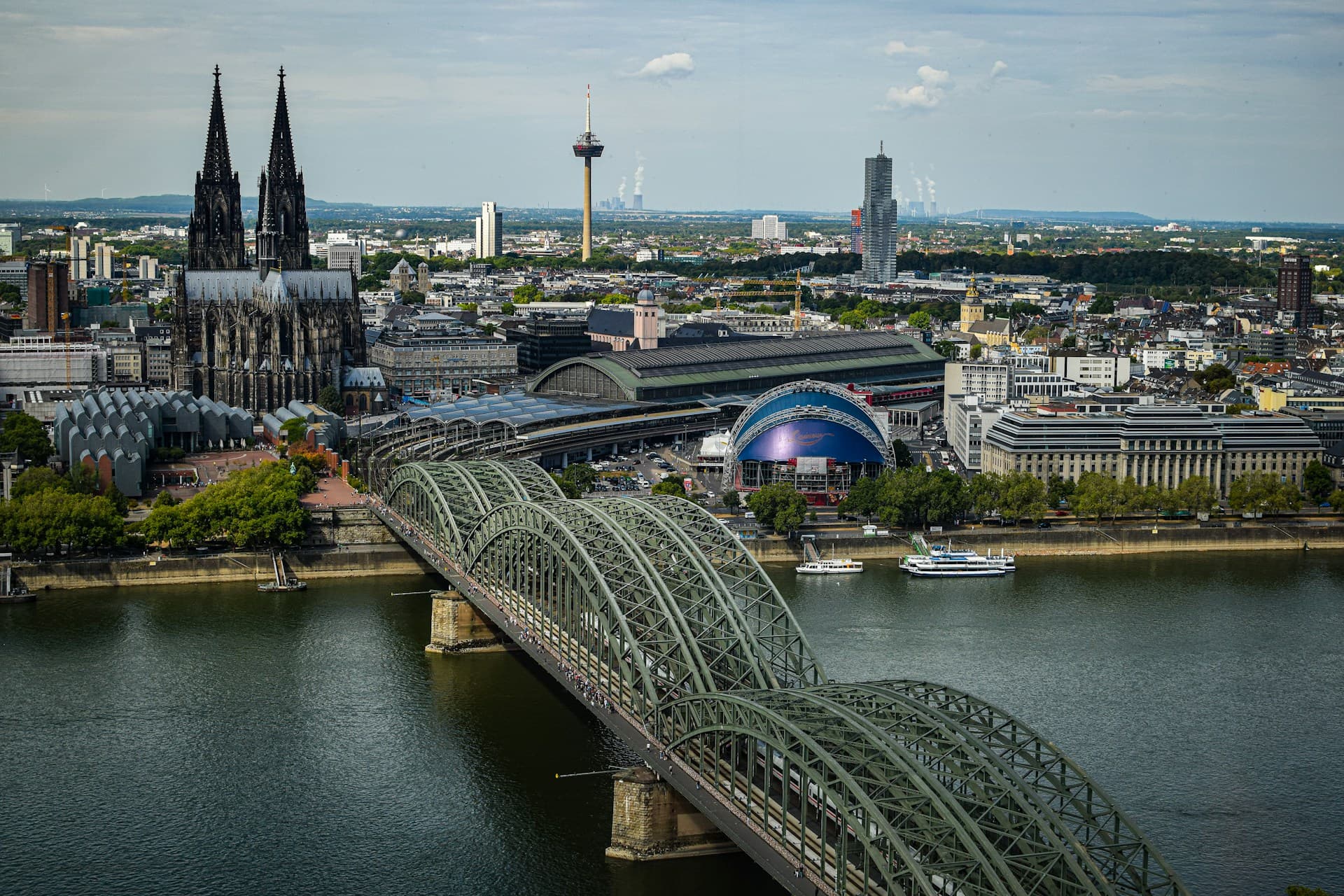 Wohnungssuche in Köln auf beiden Rheinseiten
